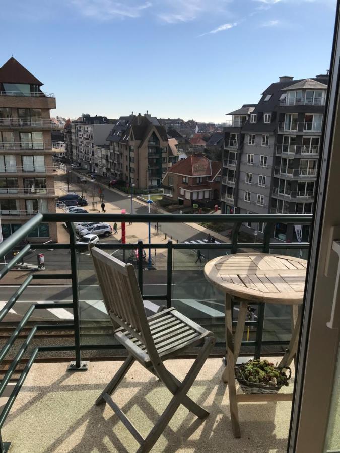 Appt Pablo Met Prive-Garage, Vlakbij Zee, In Koksijde-Bad Lägenhet Exteriör bild